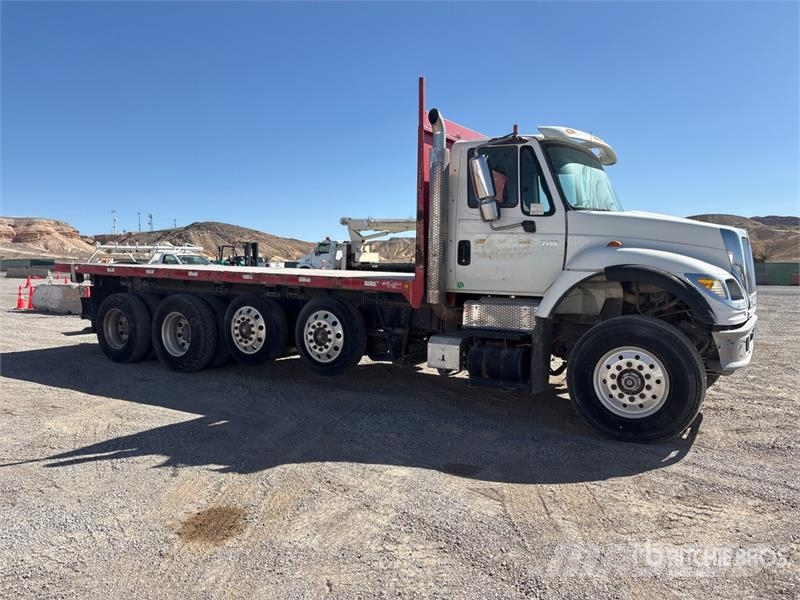 International 7600 Грузовики-платформы/боковая разгрузка