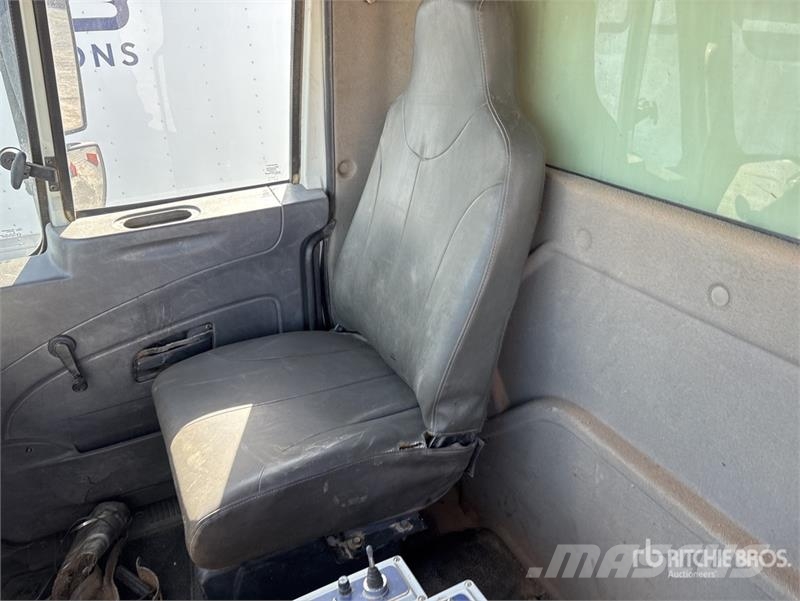 International 7600 Ūdens mašīnas