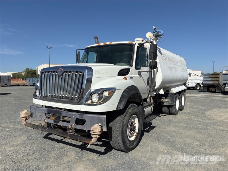 International 7600 Ūdens mašīnas
