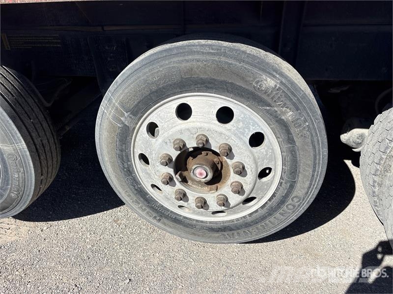 International 7600 Грузовики-платформы/боковая разгрузка