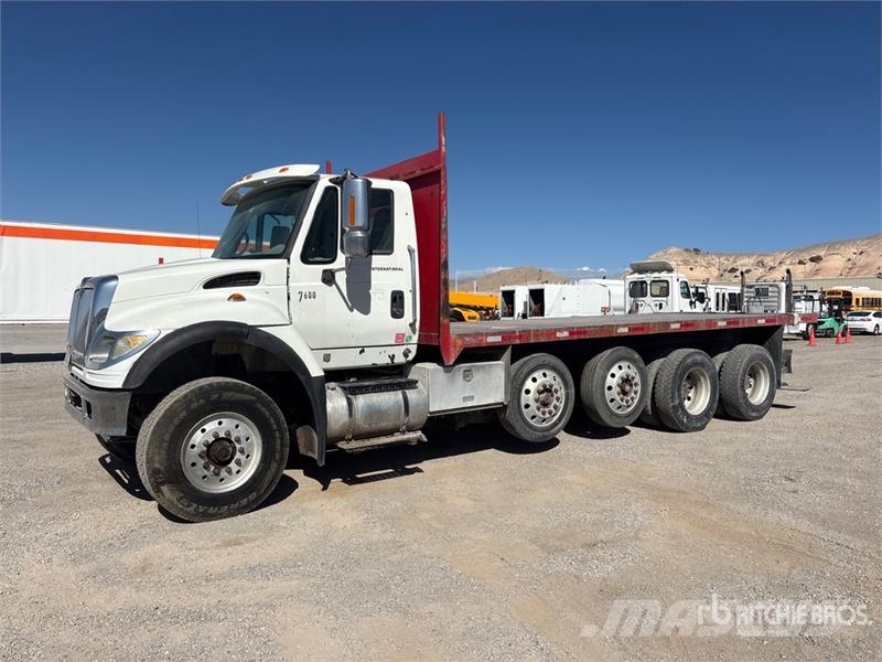 International 7600 Грузовики-платформы/боковая разгрузка