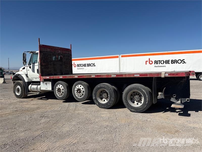 International 7600 Грузовики-платформы/боковая разгрузка