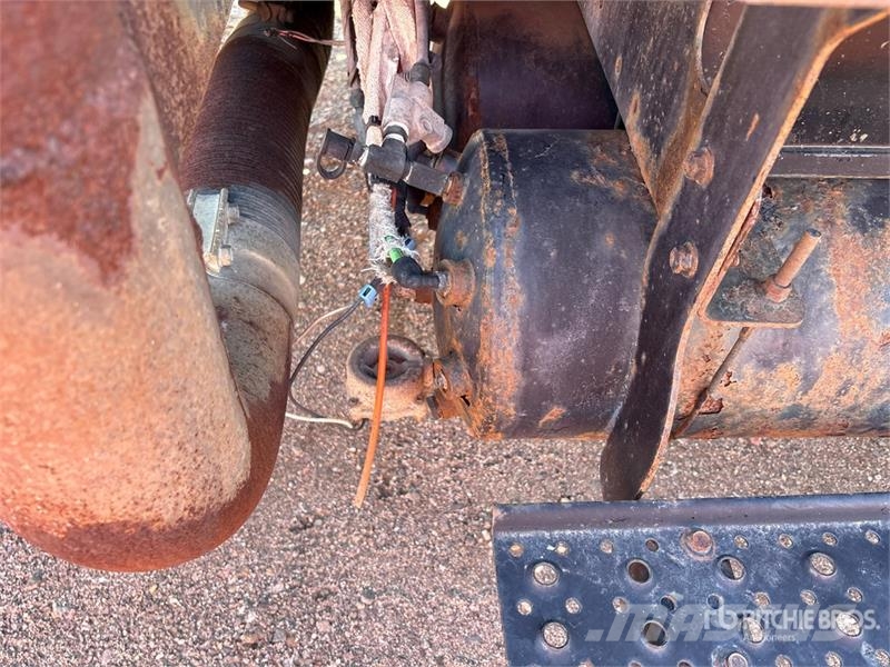 International 7600 Slamsugningsbil