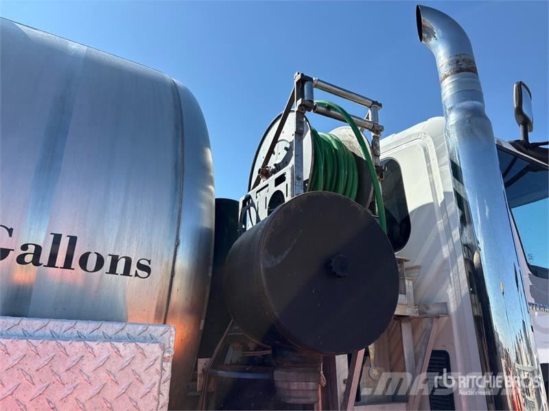 International 7600 Slamsugningsbil