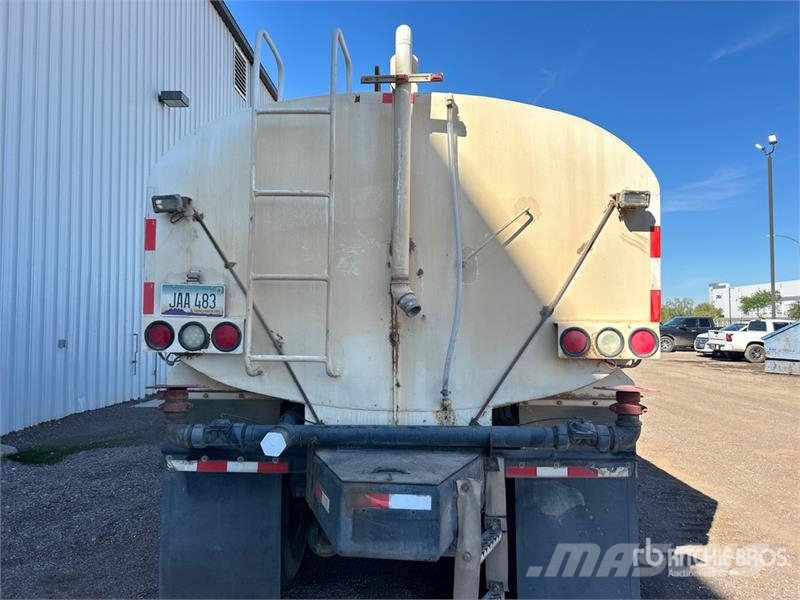 International 8600 صهاريج مياه