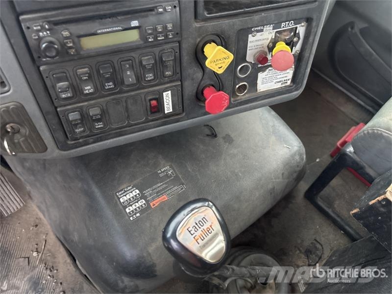 International 8600 Тягачі