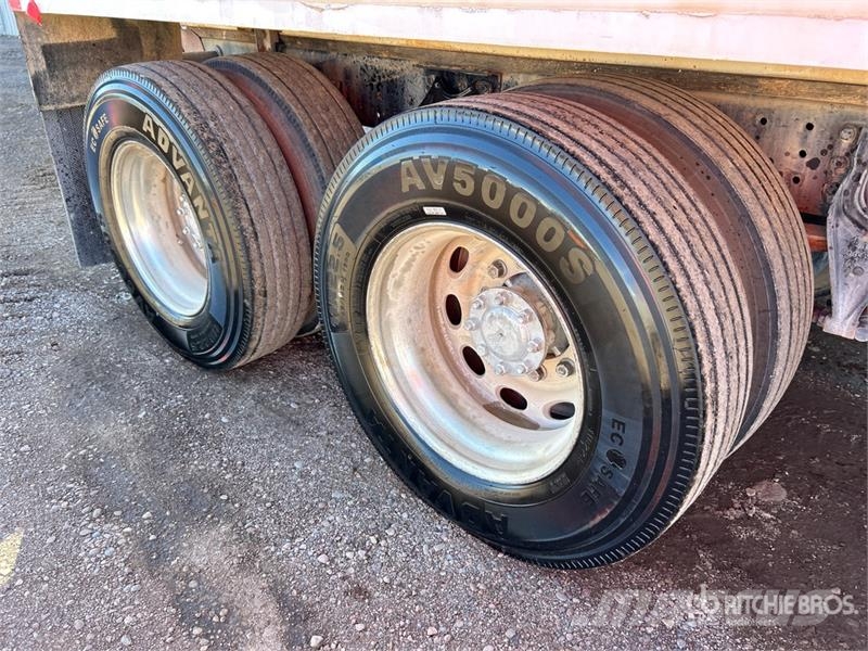International 8600 صهاريج مياه