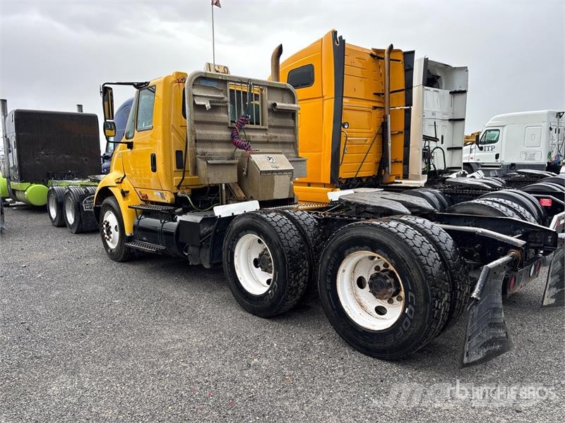 International 8600 Truck Tractor Units