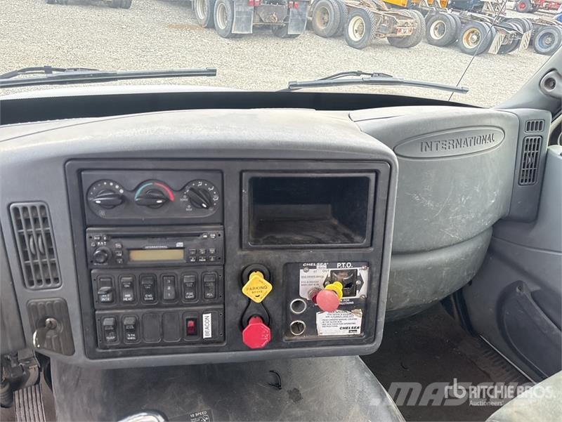 International 8600 Тягачі