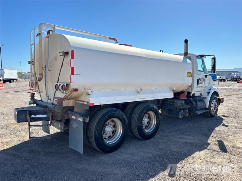 International 8600 صهاريج مياه