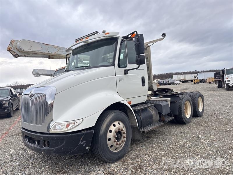 International 8600 Тягачі