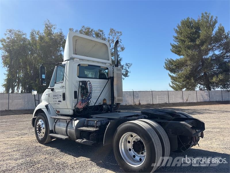 International 8600 Тягачі