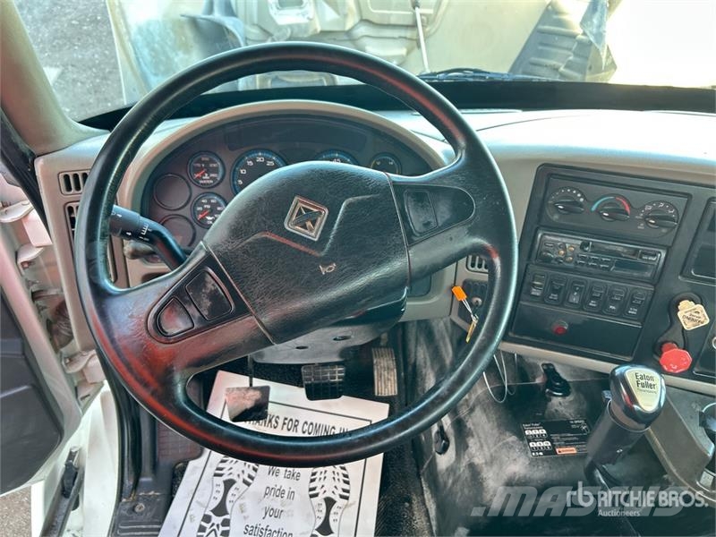 International 8600 صهاريج مياه