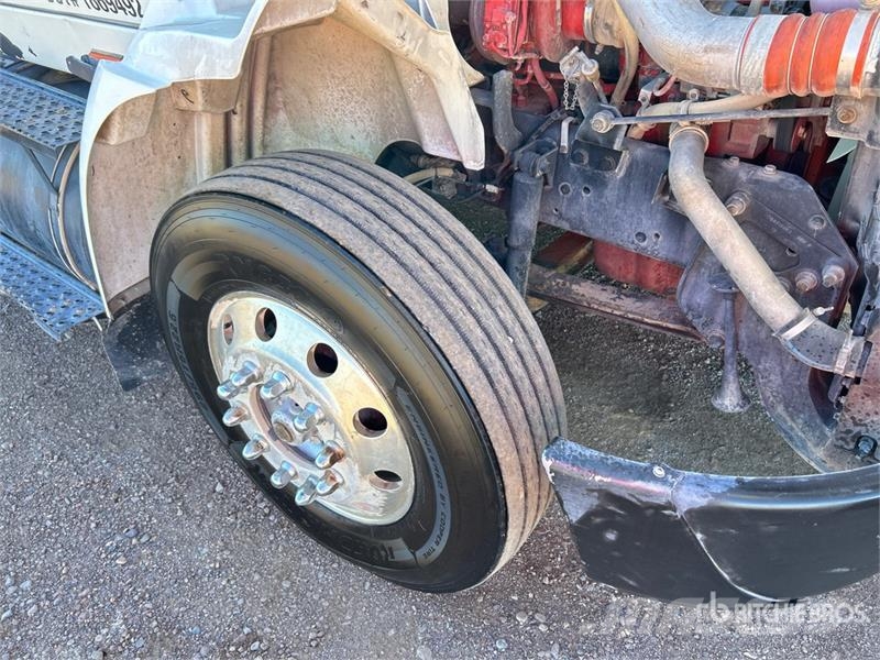 International 8600 صهاريج مياه