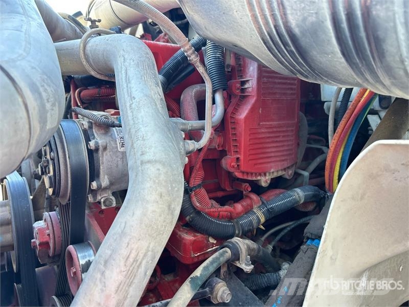 International 8600 صهاريج مياه