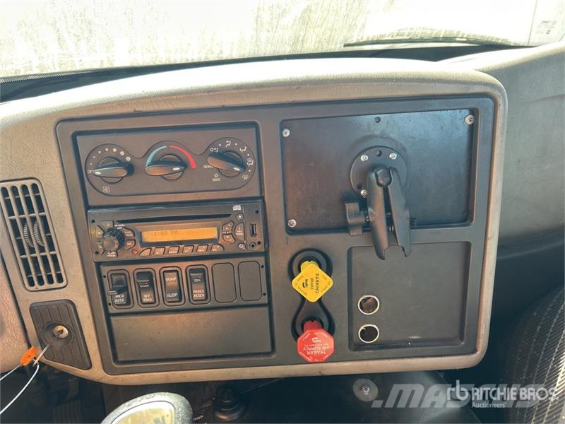 International 8600 Vilcēji