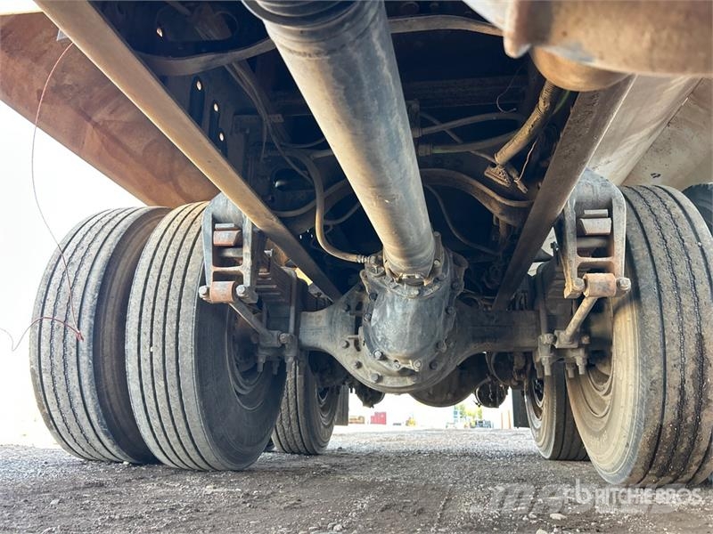 International 8600 صهاريج مياه