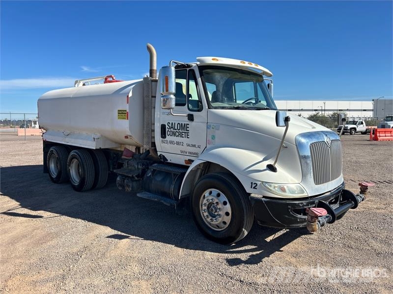 International 8600 صهاريج مياه