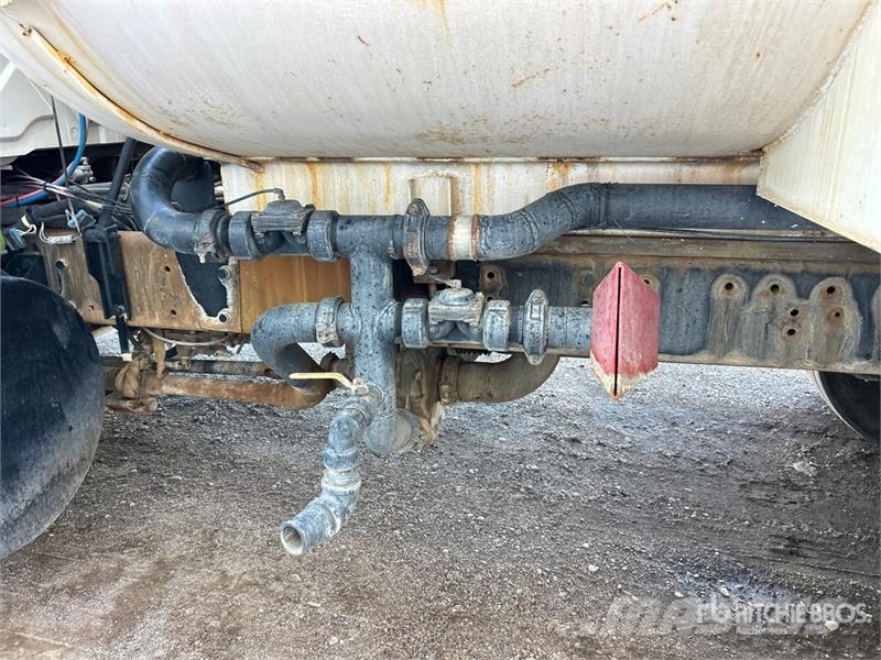 International 8600 صهاريج مياه