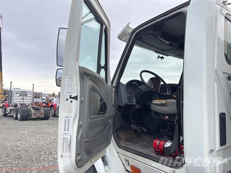 International 8600 Тягачі