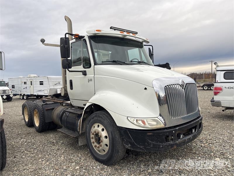 International 8600 Тягачі