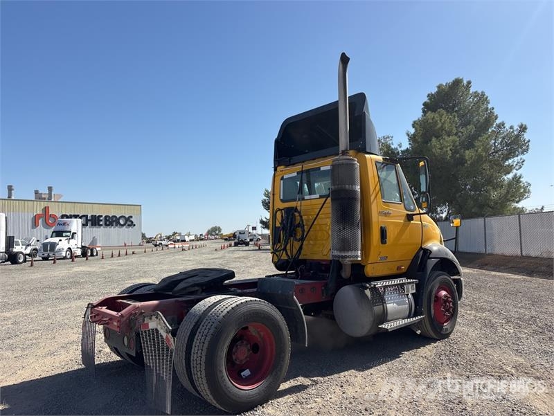 International 8600 SBA Vlačilci