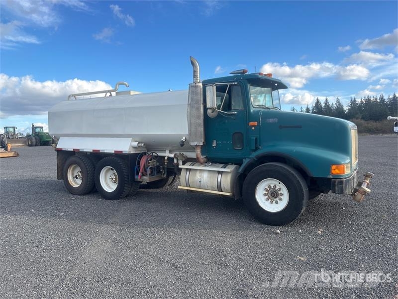 International 9200 Cisterny na vodu