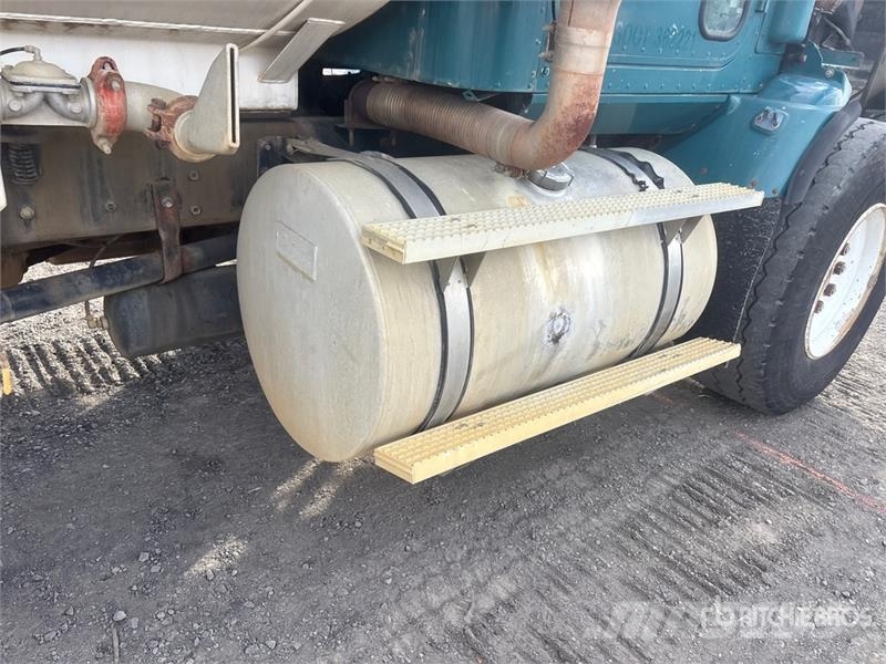 International 9200 Cisterny na vodu