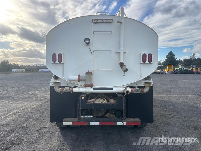 International 9200 Cisterny na vodu