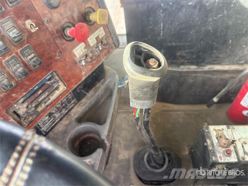 International 9200 Cisterny na vodu