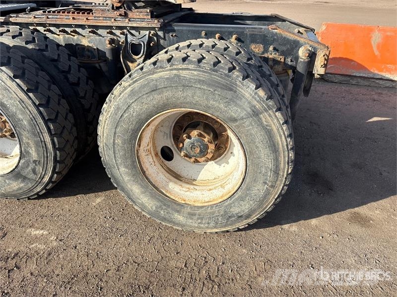 International 9400i وحدات الجر
