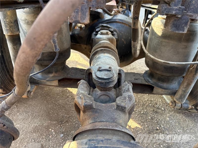 International 9400i وحدات الجر
