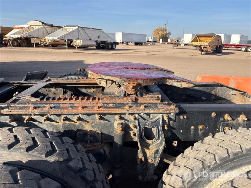 International 9400i وحدات الجر
