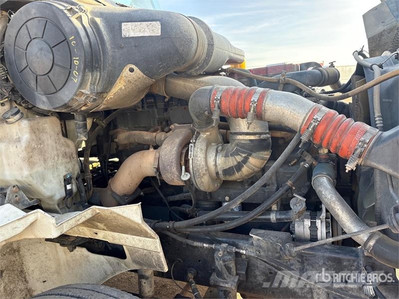 International 9400i وحدات الجر