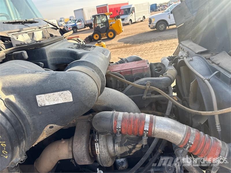 International 9400i وحدات الجر