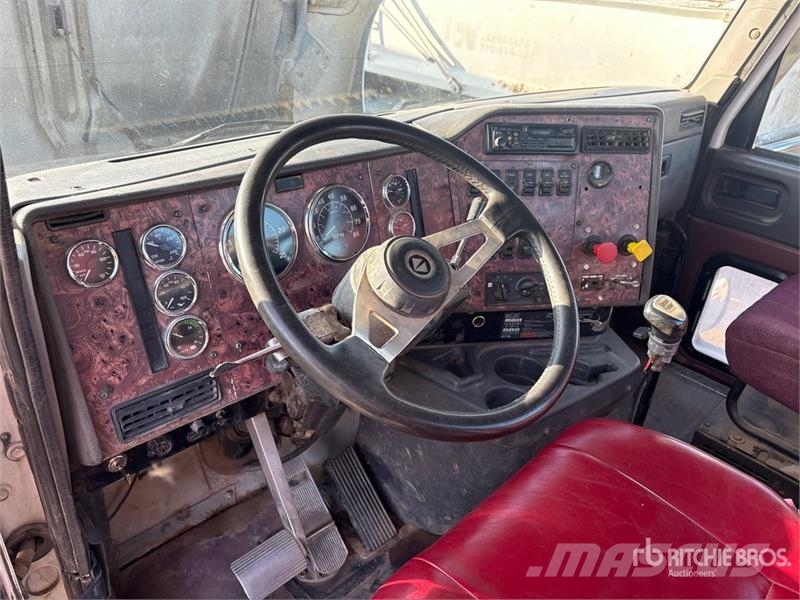International 9400i وحدات الجر