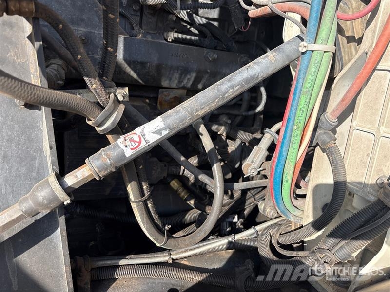 International 9400i وحدات الجر