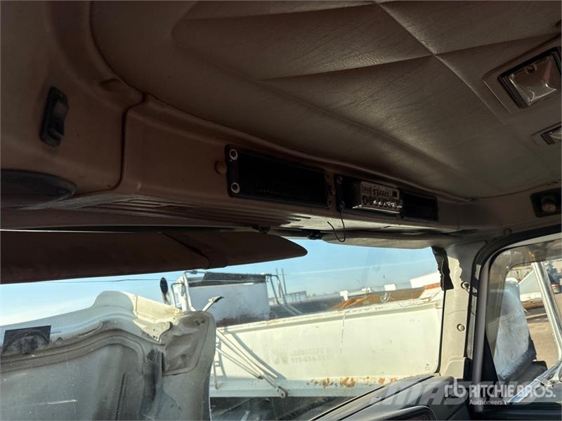 International 9400i وحدات الجر
