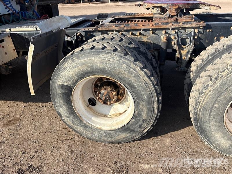 International 9400i وحدات الجر