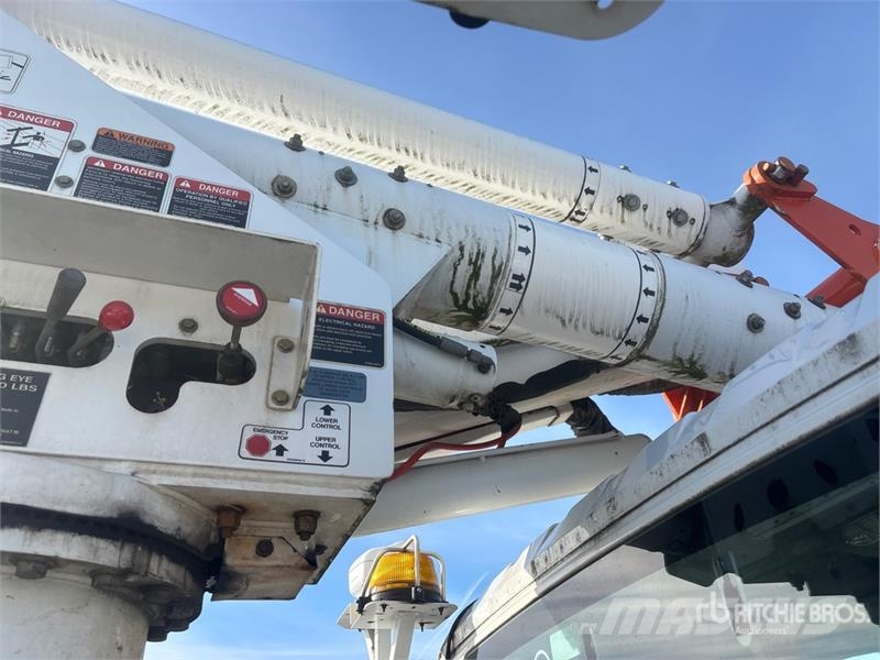 International Altec TA40 41 ft on International 4300 4x2 Bucket Truck mounted aerial platforms