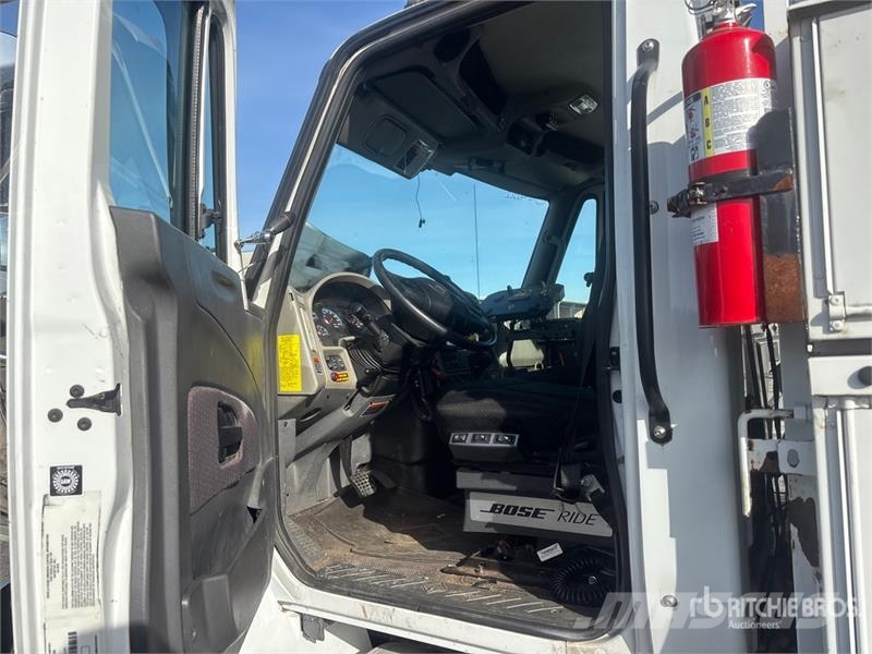 International Altec TA40 41 ft on International 4300 4x2 Bucket Truck mounted aerial platforms