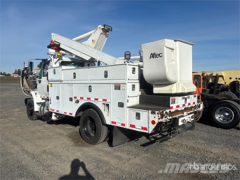 International Altec TA40 41 ft on International 4300 4x2 Bucket Truck mounted aerial platforms