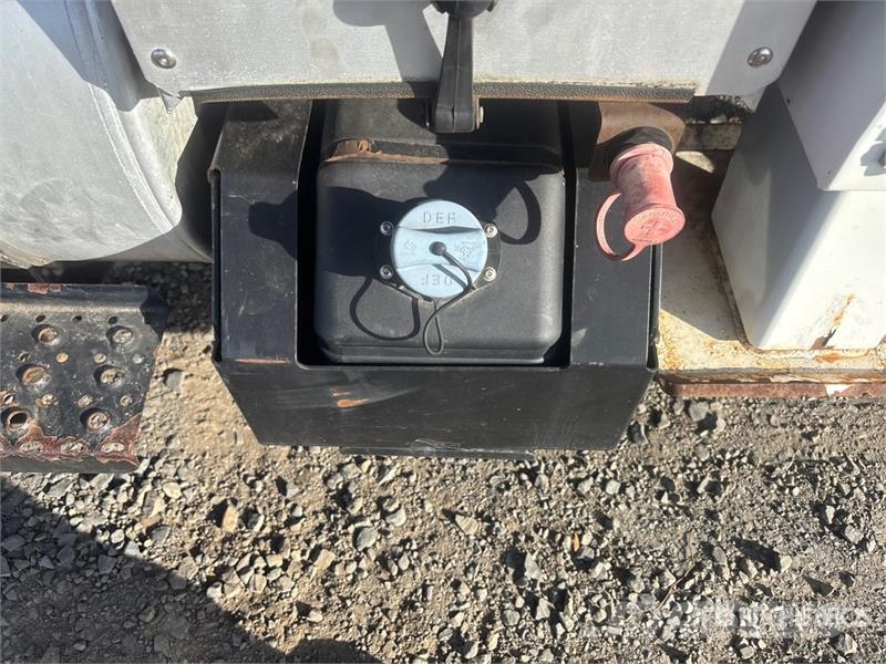 International Altec TA40 41 ft on International 4300 4x2 Bucket Truck mounted aerial platforms