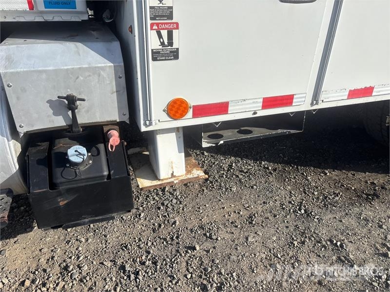 International Altec TA40 41 ft on International 4300 4x2 Bucket Truck mounted aerial platforms