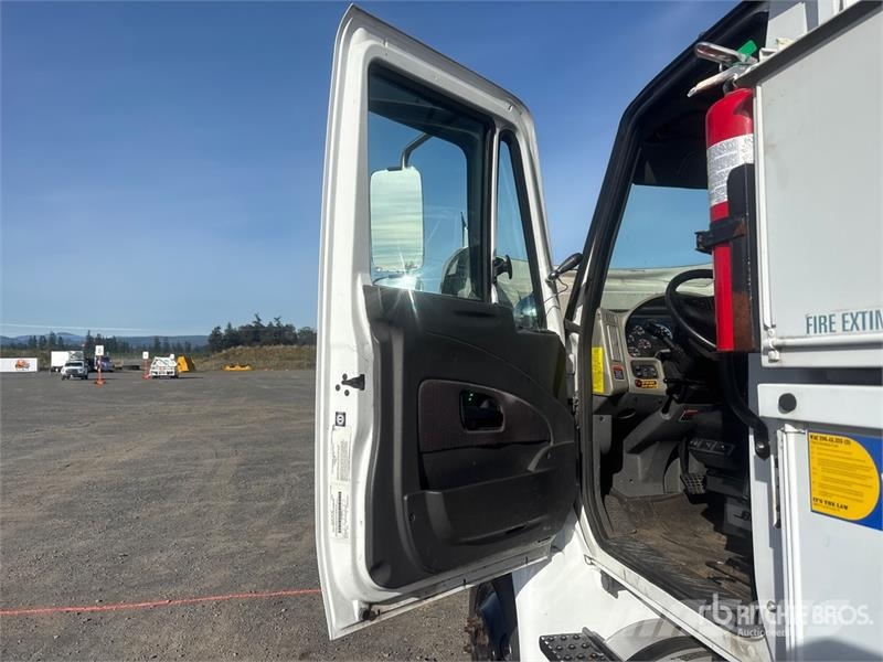 International Altec TA40 41 ft on International 4300 4x2 Bucket Truck mounted aerial platforms