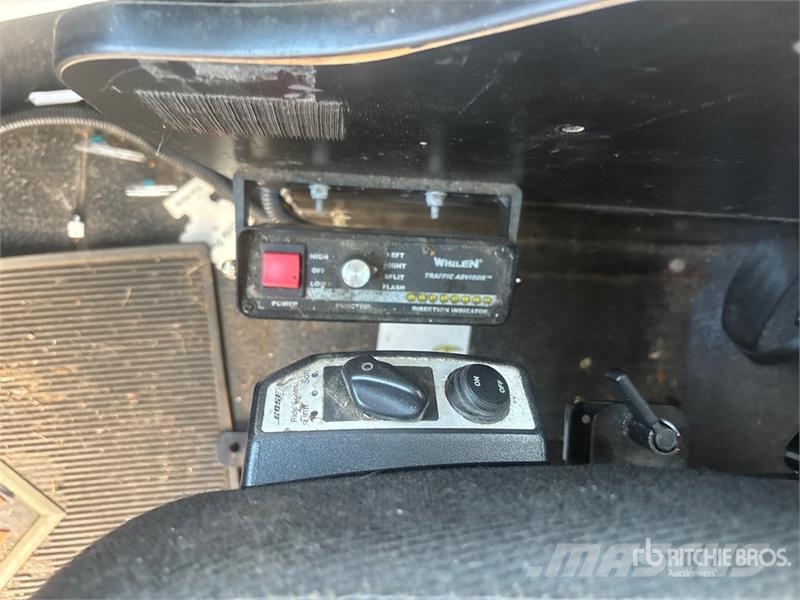 International Altec TA40 41 ft on International 4300 4x2 Bucket Truck mounted aerial platforms