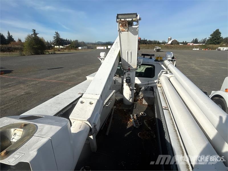 International Altec TA40 41 ft on International 4300 4x2 Bucket Truck mounted aerial platforms