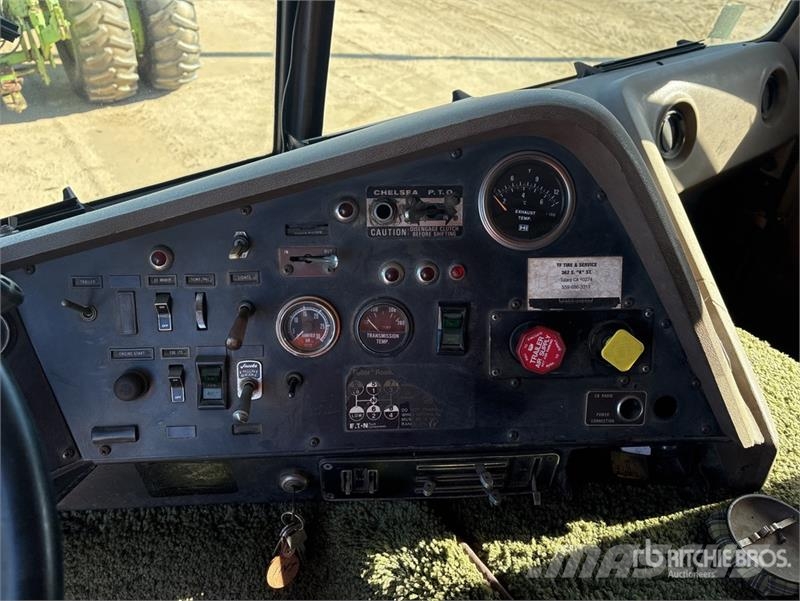 International COF4070B 6x4 T/A Cabover w/ Sleeper Sadulveokid