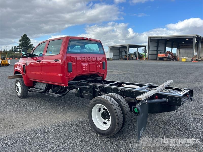 International CV515 4x4 Cab and Chassis 캐빈 및 인테리어