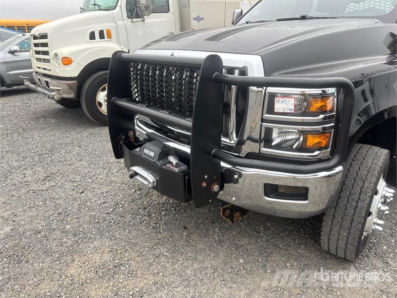 International CV515 4x4 Crew Cab SFA Flatbed Truck Вантажівки-платформи/бокове розвантаження